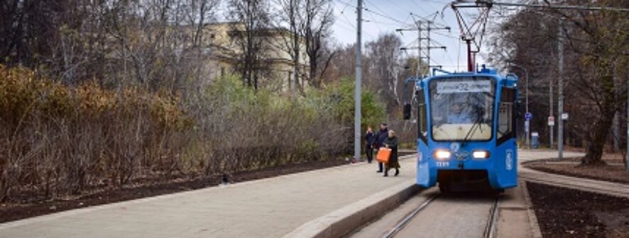 Первая платформа венского типа для остановки трамваев появилась в Москве