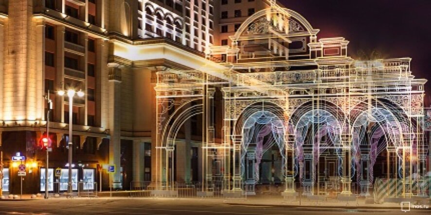 Арки в виде светящихся театральных фасадов украсят площадки «Путешествия в Рождество» в Москве
