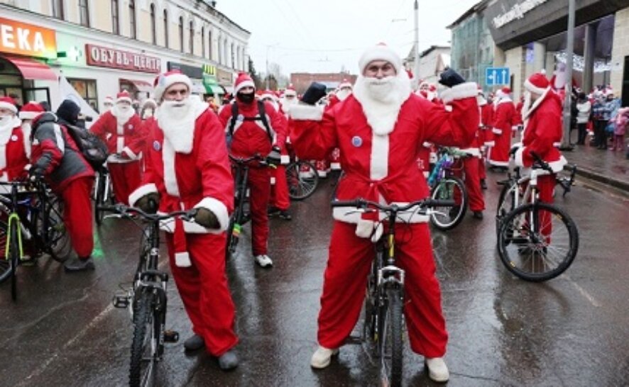 В Рыбинске состоялось девятое НаШествие Дедов Морозов