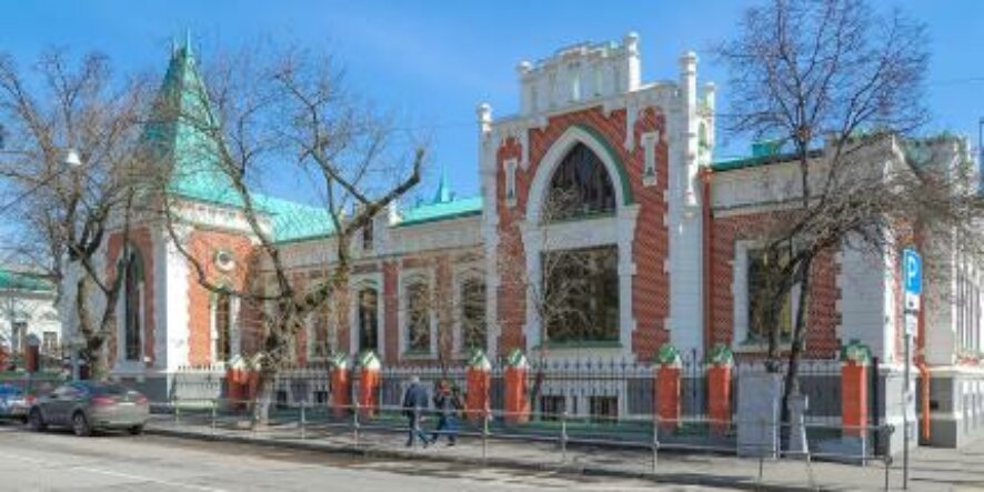 Крупнейший театральный музей: как отреставрировали фасады Дома Бахрушина в Москве