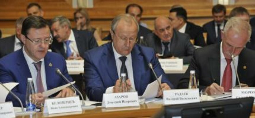 Игорь Комаров в Уфе провёл заседание Совета округа