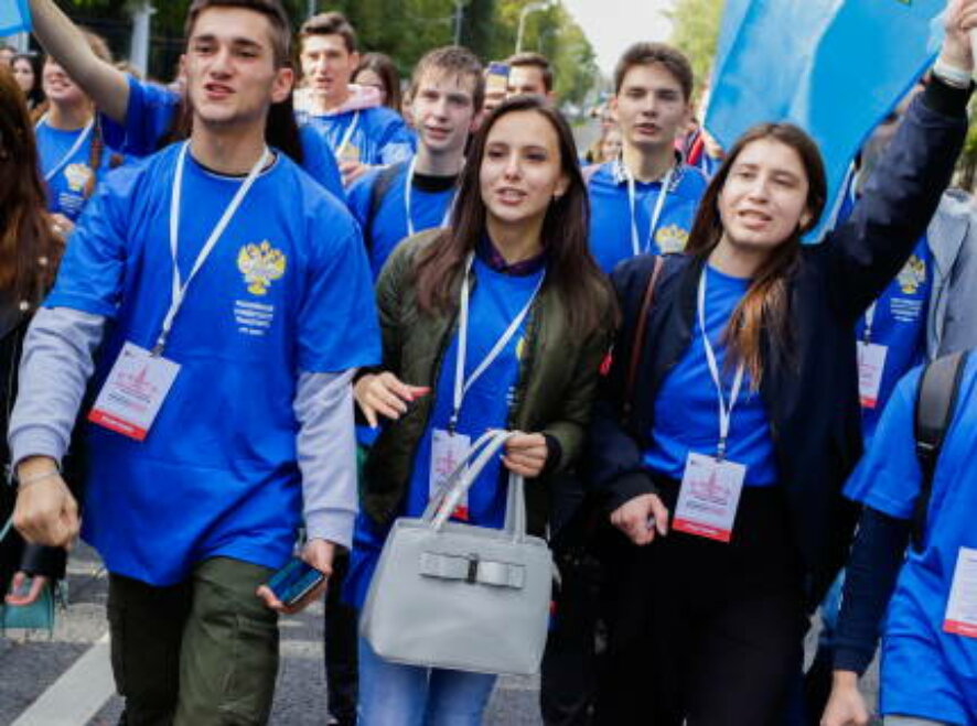 Первокурсники РУТ прошли посвящение на Московском параде студентов