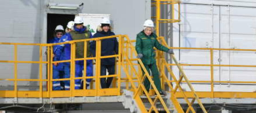 Губернатор ЯНАО и глава Росприроднадзора посетили промышленные объекты на Ямале