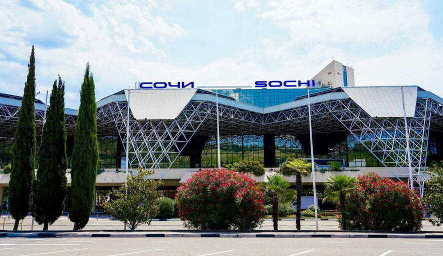 Через сочинский аэропорт иностранцы теперь смогут въехать в Россию по единой электронной визе