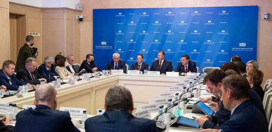 Глава Минсельхоза Дмитрий Патрушев обсудил с депутатами Госдумы приоритеты развития АПК