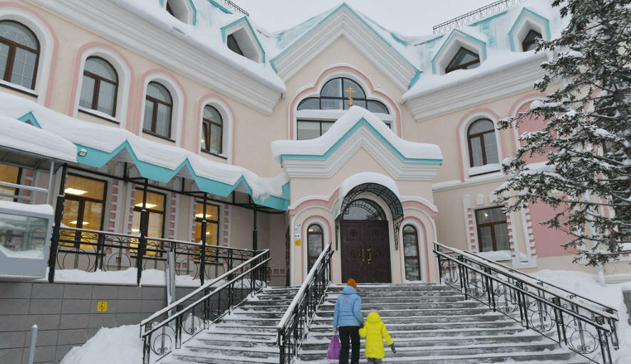 Дмитрий Артюхов открыл духовно-просветительский центр в Салехарде