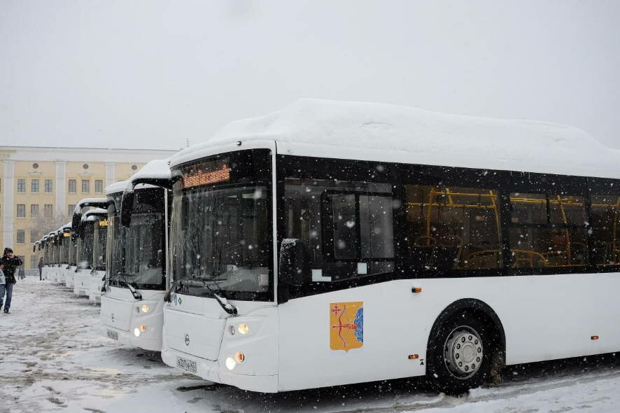 В январе на улицы Кирова выехали 42 новых автобуса ЛиАЗ