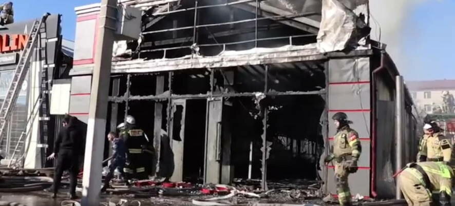 В Грозном ликвидирован крупный пожар в веломагазине