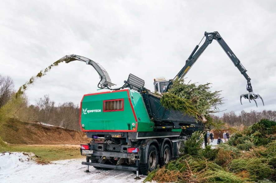 Более 20,1 тыс. хвойных деревьев сдали москвичи на утилизацию в рамках акции «Елочный круговорот»