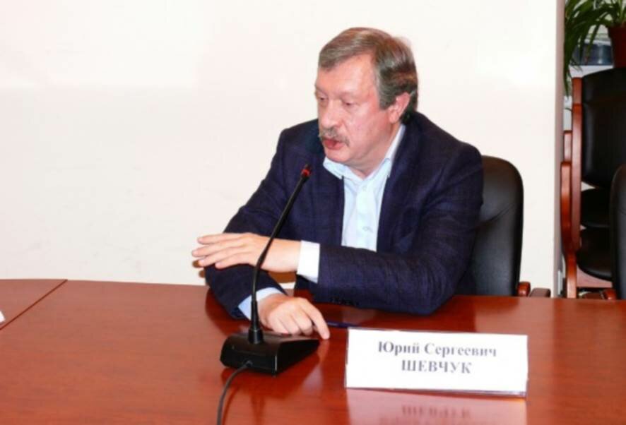 «Не справляются подчиненные»: эколог Шевчук призвал Беглова заняться собственным окружением