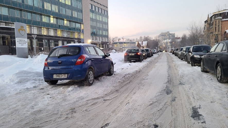Коммунальные службы Петербурга не обеспечили необходимое количество снегоуборочной техники