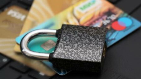 В Саратовской области сотрудница банка подозревается в мошенничестве