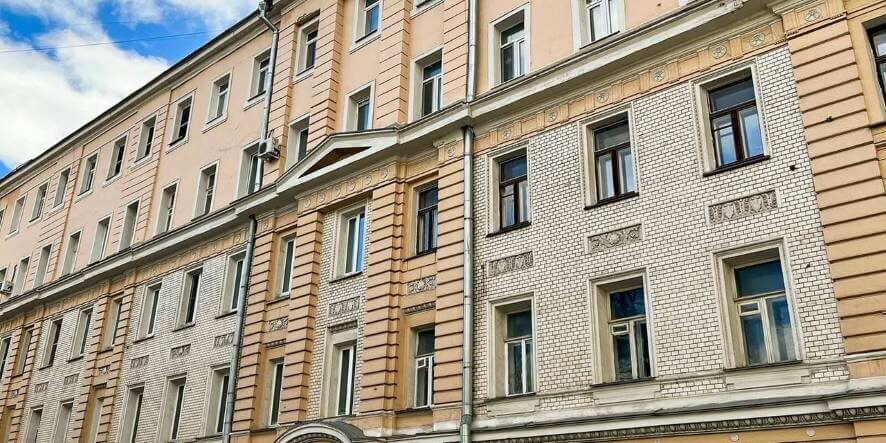 Более 25 доходных домов отремонтируют в этом году в рамках программы капремонта в Москве