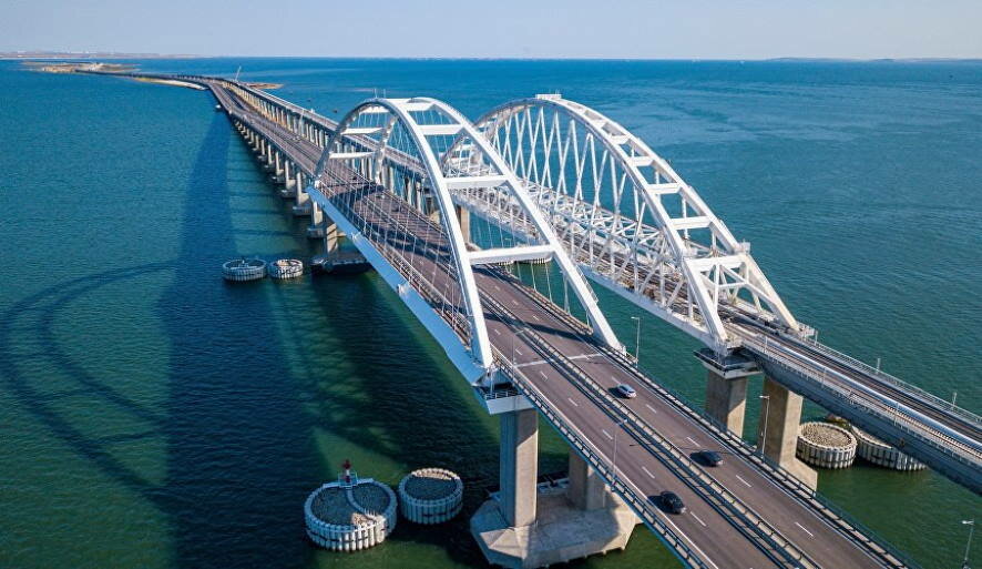 Крымский мост готов к летней транспортной нагрузке — Аксенов