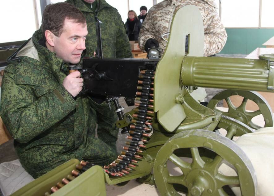 Дмитрий Медведев — о принятии Генассамблеей ООН рекомендательной резолюции о возмещении Россией ущерба Украине