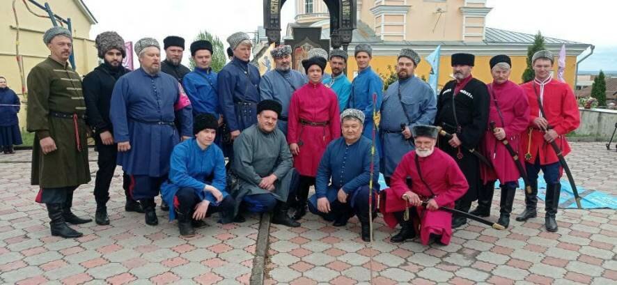 Казаки Саратовской области стали призерами межрегиональных соревнований по пешей рубке шашкой