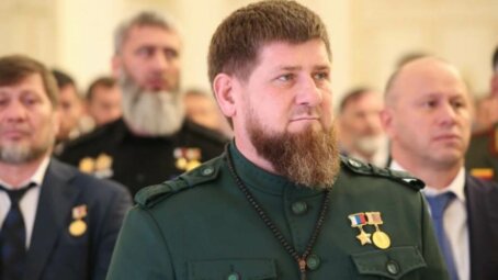 Свои навыки Ахмат, Эли и Адам Кадыровы готовы применить в зоне СВО