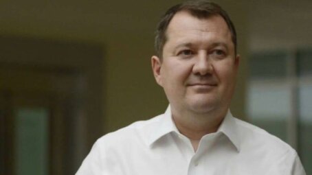 Максим Егоров поздравил работников торговли с профессиональным праздником