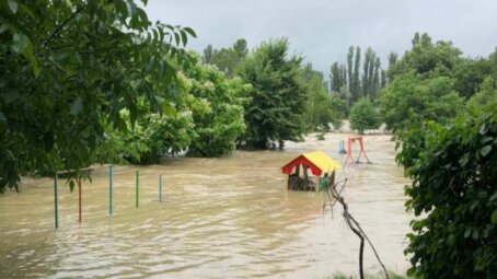 В Крыму порядка 750 частных домов и более 1,5 тысячи придомовых территорий пострадали в результате подтоплений