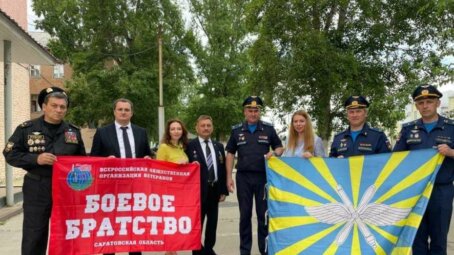 В Энгельсской дивизии дальней авиации состоялось торжественное мероприятие, посвященное Дню ветеранов боевых действий