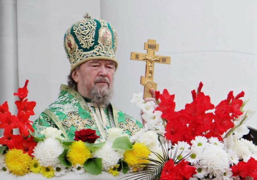 Сергей Аксенов поздравил Крымского митрополита Лазаря
