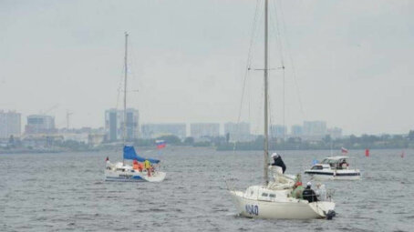 В Саратове прошла инклюзивная парусная регата