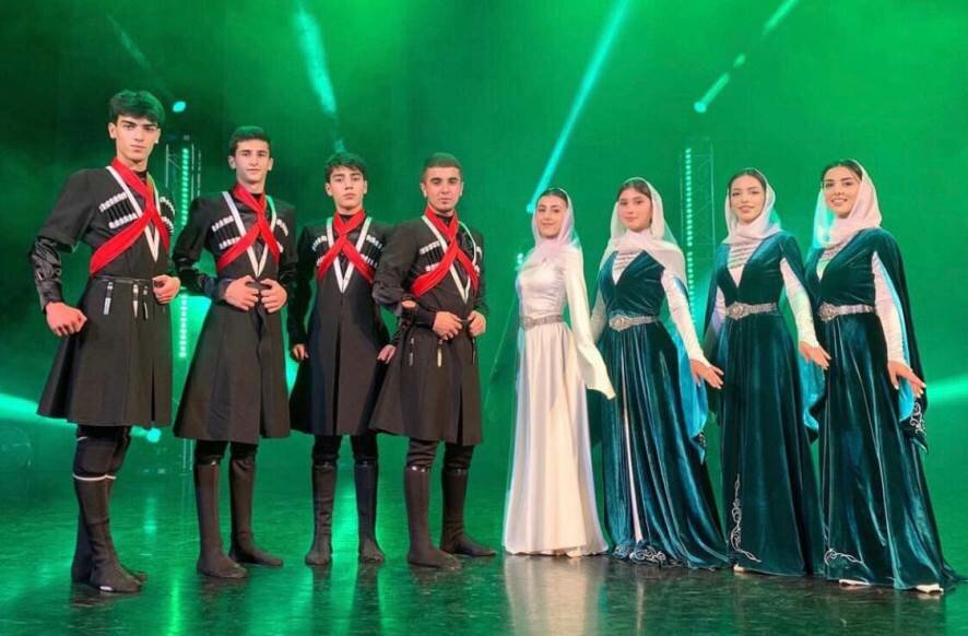Ко Дню семьи, любви и верности центр «Кавказ» подготовил онлайн-концерт