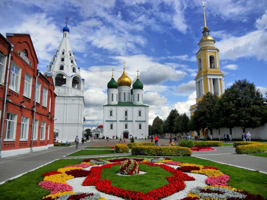 Подмосковье вошло в тройку самых популярных направлений внутреннего туризма у россиян в летний сезон