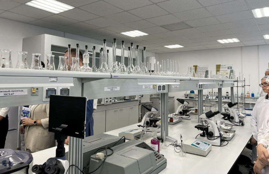 В Пскове открыли учебно-научную лабораторию метаболомного анализа