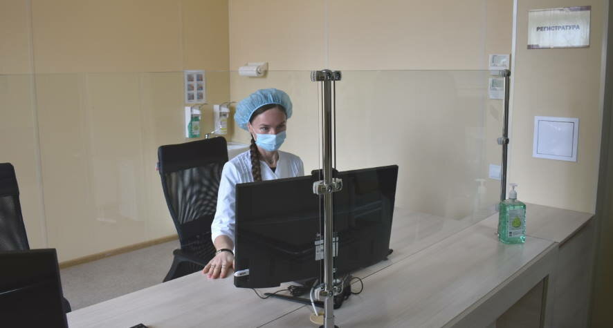 В медицинских организациях Крыма возобновлён противоэпидемический режим