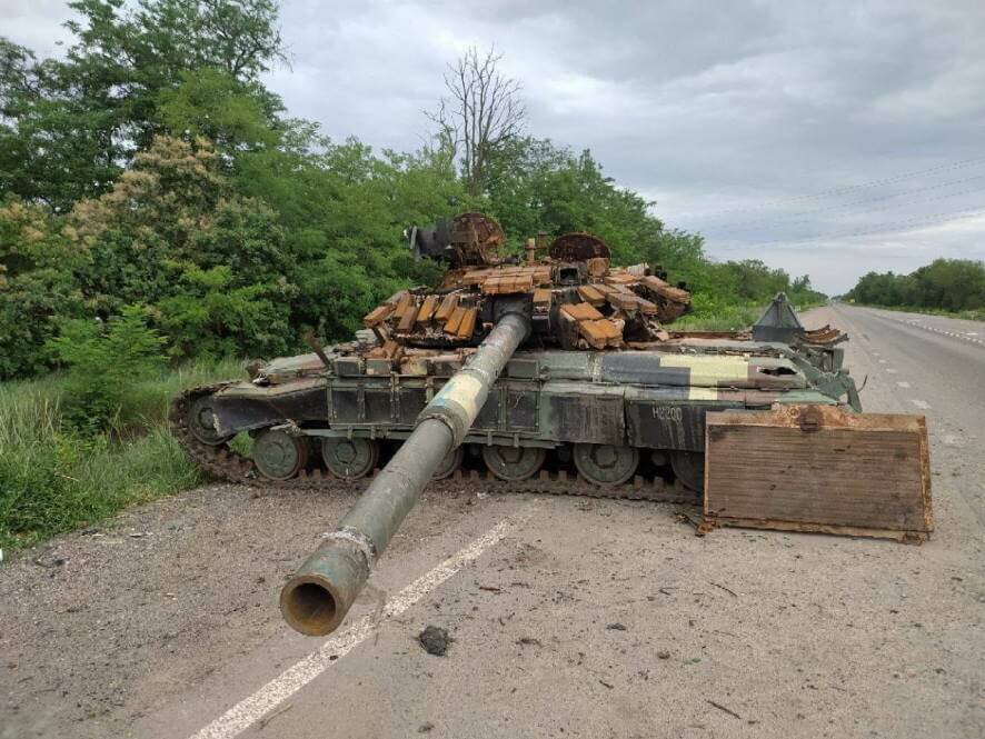 ВКС России уничтожили до 150 украинских военнослужащих и 12 единиц военной техники 93-й механизированной бригады ВСУ в Харькове