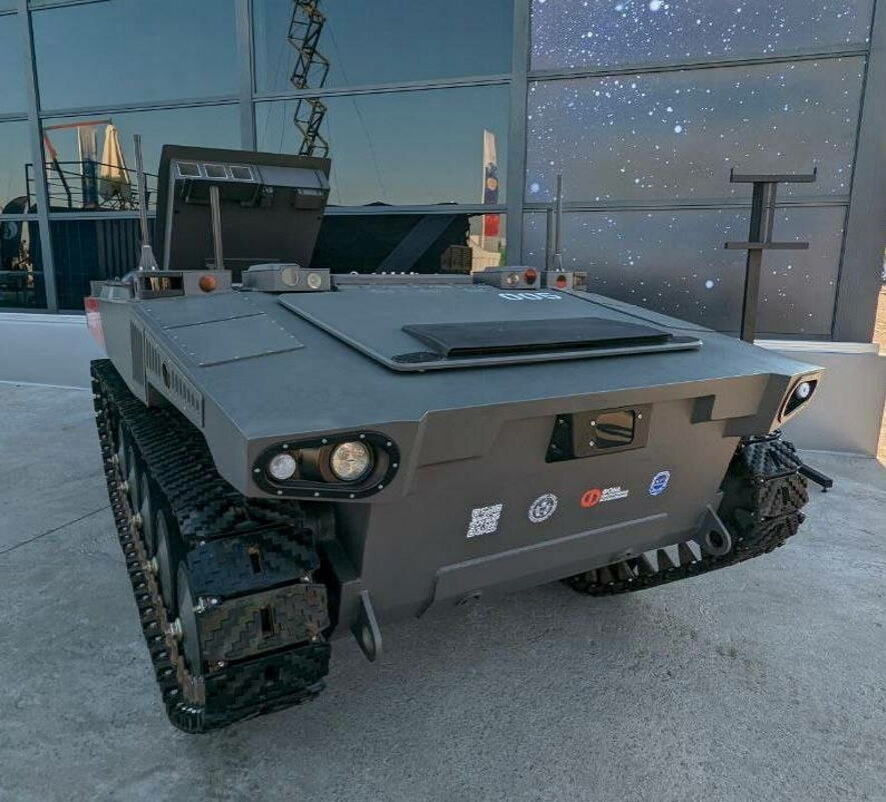 Роскосмос на «Армии-2022» впервые представил робота «Маркер» для охраны наземных объектов