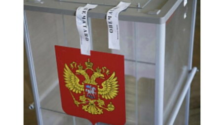 На смене эпох: экс-лидер костромских коммунистов Валерий Ижицкий сдает пост более молодым партийцам