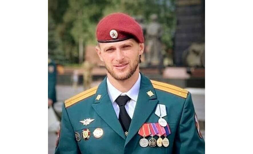 Офицер Росгвардии Александр Потапов ценой своей жизни спас от разрыва американских РСЗО «HIMARS» двух жителей Изюма