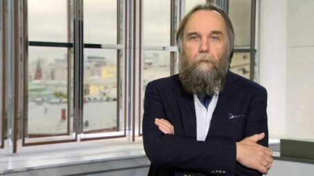 Александр Дугин: Мы имеем дело с варварской, страшной силой