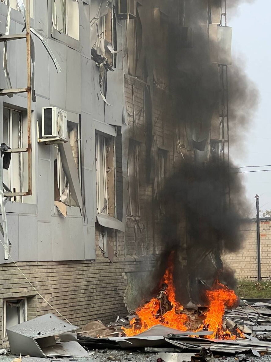 В Мелитополе произошел очередной теракт — взорвалась машина возле здания телерадиокомпании