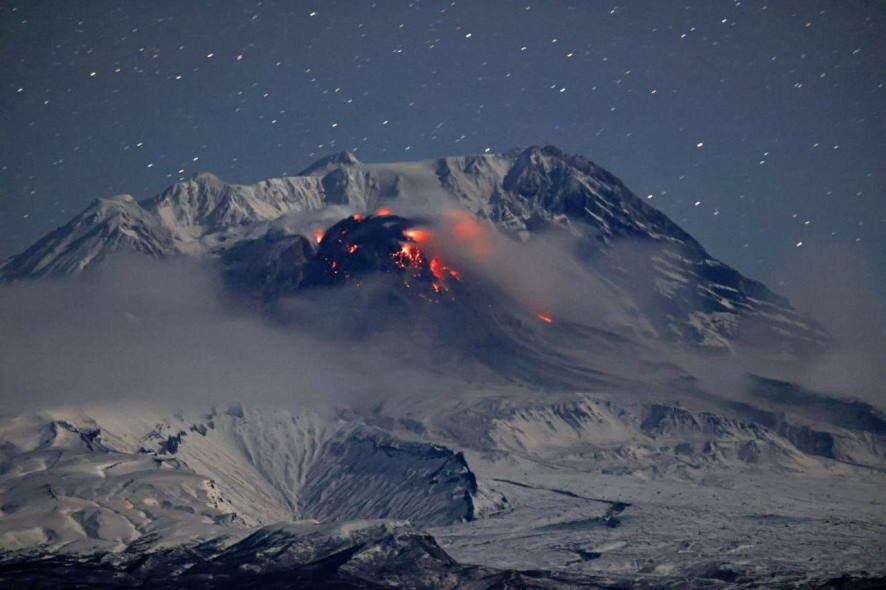 На Камчатке вулкан Шивелуч готовится к мощнейшему извержению