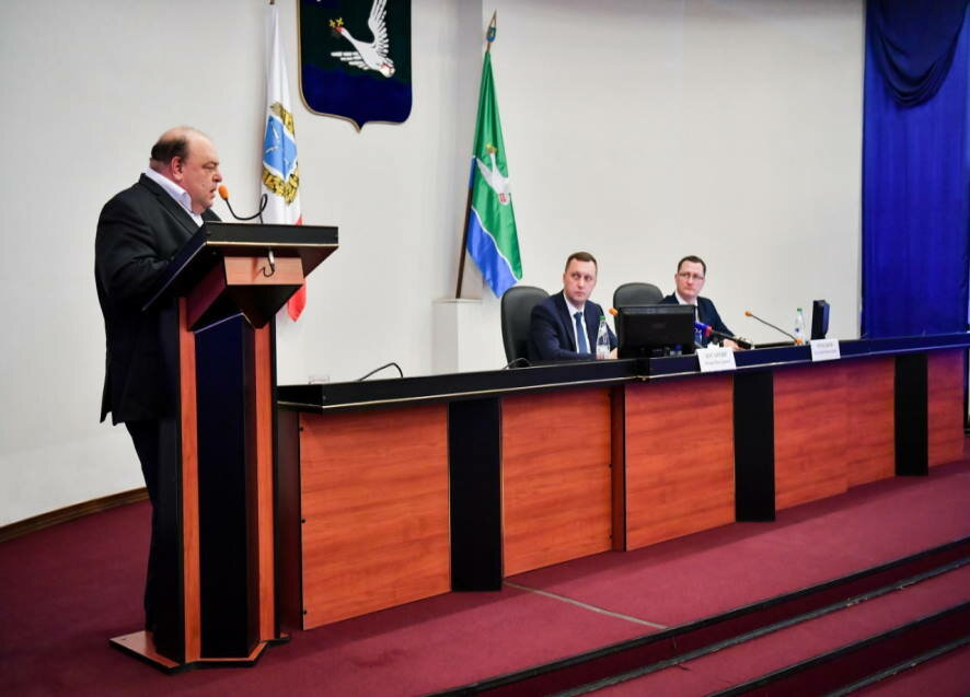 Губернатор Роман Бусаргин провёл совещание по демографии Марксовского района