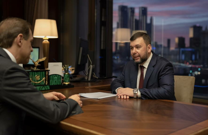 Министр промышленности и торговли РФ Денис Мантуров встретился с Денисом Пушилиным