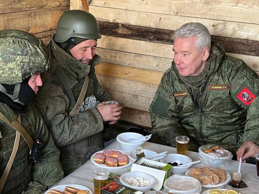 Сергей Собянин посетил зону военных действий