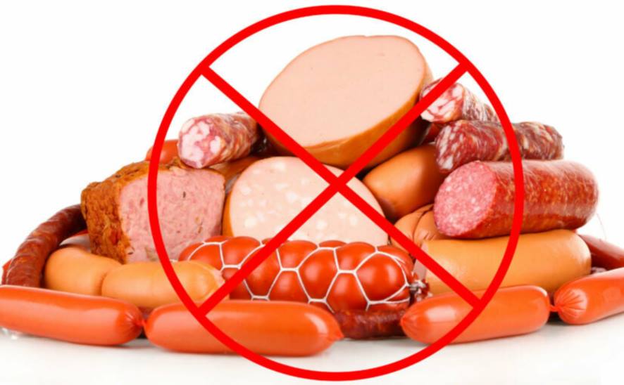 Колбаса при повышенном холестерине. Мясные продукты. колбаса сосиски. колбасы и копчености. мясо колбасы.