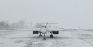 В результате ракетного удара сорваны перевозки вооружений и боеприпасов в районы боевых действий: главное из брифинга МО РФ 27 января