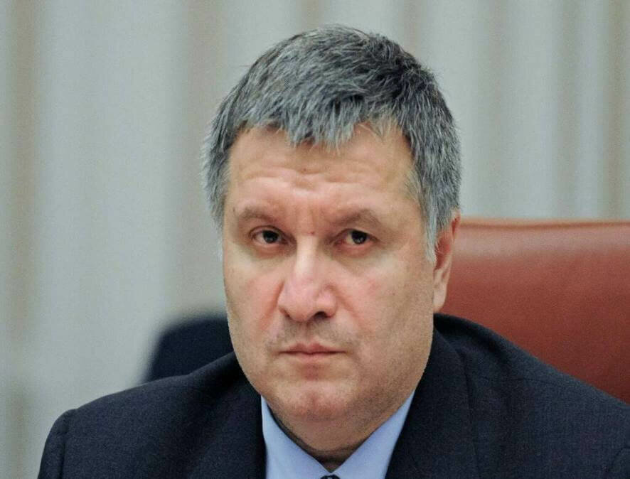 Обыски идут и у экс-главы МВД Украины Авакова