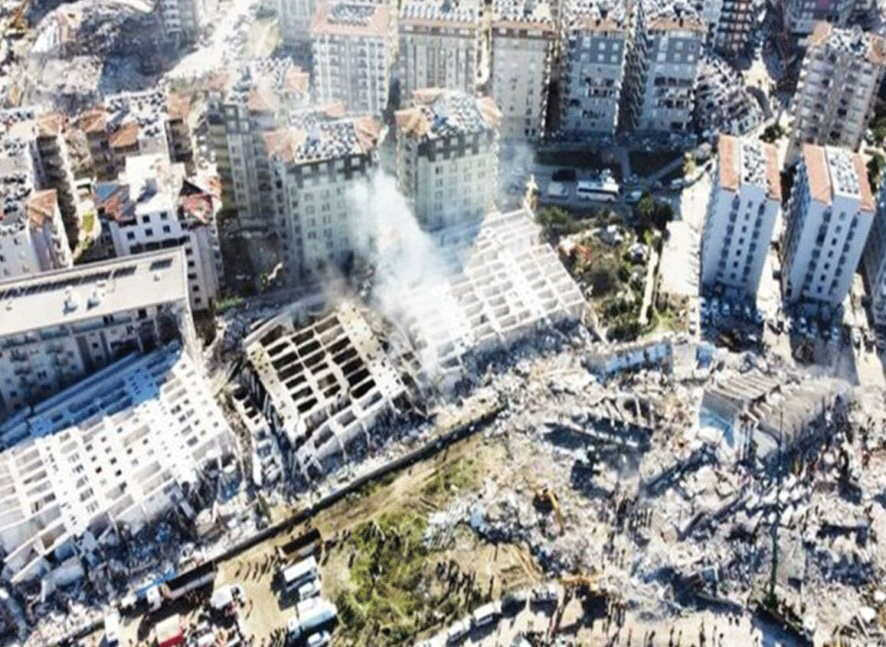 Восемь человек арестованы в турецкой провинции Шанлыурфа в связи со строительными дефектами в зданиях, обрушившихся в результате землетрясения