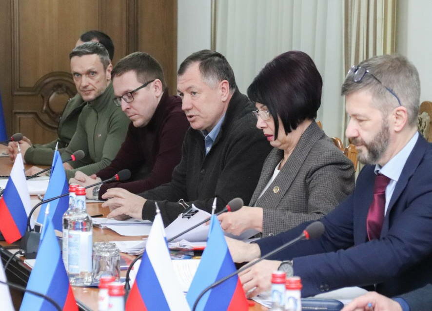 Марат Хуснуллин: провел совещание в Луганске. Обсудили программу социально-экономического развития Луганской Народной Республики до 2030 года