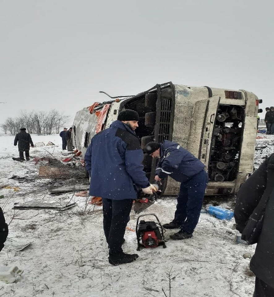 Один человек погиб, семь пострадали в результате аварии с пассажирским автобусом в Ингушетии