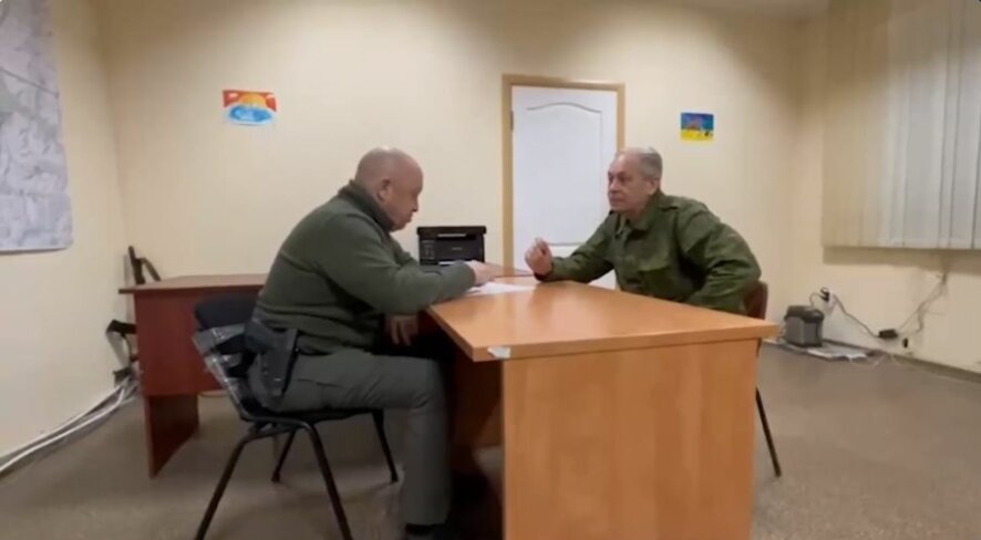 «Эти решения не приведут ни к чему хорошему»: Пригожин оценил проблему массового увольнения офицеров в ДНР