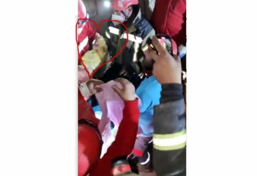 Шесть дней без еды и воды: в Турции из-под завалов спасен 7-месячный малыш