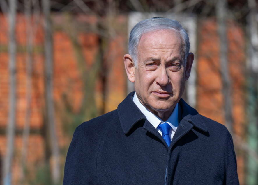 Адвокат Нетаньяху заявил, что не будет защищать его в суде если судебную реформу продолжат