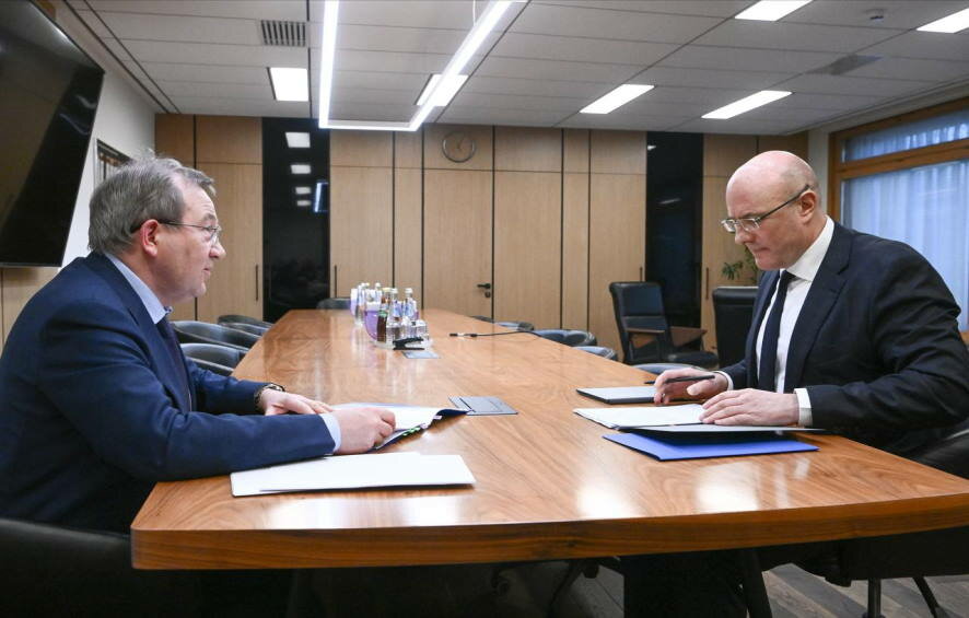 Дмитрий Чернышенко провел рабочую встречу с президентом РАН Геннадием Красниковым